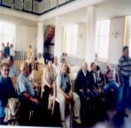Kurz vor der ersten Akustik- und Stellprobe
    in der Kirche von Gusev
